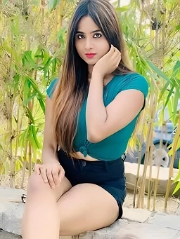 Call Girls in Connaught Place